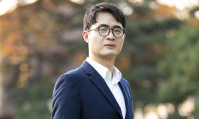 “诗咏新时代 逐梦新征程”|南京信息工程大学王剑教授领诵《神舟穿越——为神舟十三号回归而作》