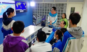 北京丰台区31名中学生自主研发卫星发射成功