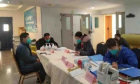 辅导员进驻楼宇随时待命，华北电力大学疫情期间全时守护学子