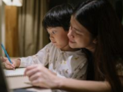 媒体：拒绝“鸡娃四件套”，“老母亲们”该做哪些调整