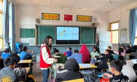 这个寒假续写“约定”，南中医学子在贵州深山开办冬令营