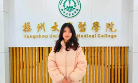 锦旗送到高校！扬州大学医学生谢绝“红包”