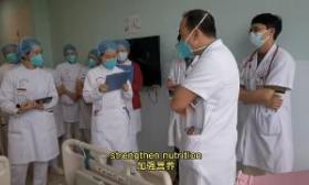 医生用英语查房被指“作秀”，戳痛了谁？