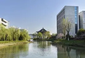 江苏信息职业技术学院多形式庆祝 “三八”国际妇女节