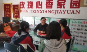 家族6人齐助学 爱心传递“不断档”
