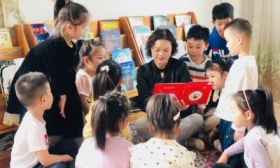 丹阳市正则幼儿园：爱在五月天 情暖母亲节