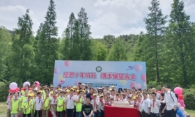 近二百学生同庆十岁成长礼