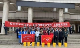 第十中学携手月湖社区开展共建活动