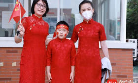 高考加油！东外送考团红红火火
