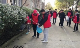 扬中市同德中学：在润物细无声中开展绿色教育