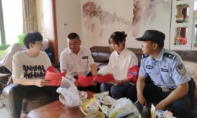 校警共建，一起参与保护长江