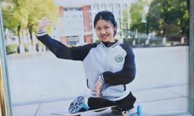 江西“无腿女孩”高考超一本线：想选个既喜欢又不浪费分数的专业