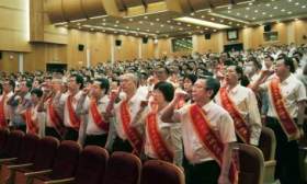 庆祝建党102周年，北京表彰百名高校优秀党员、百名党务工作者
