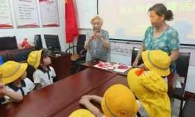 墨香书法敬国学，童心向党迎七一