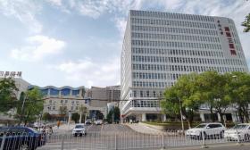 9名医务人员联名举报科主任：放任学生违规操作，3个月内致2死