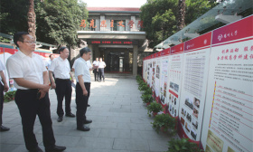 江涌赴扬州大学开展专题调研