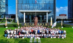 2023扬子晚报希诺阳光助学行动学子报告会圆满收官