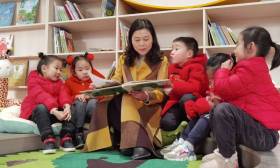 丁月玲：心中有灯塔 守护苔花开 | 2023江苏教师年度人物