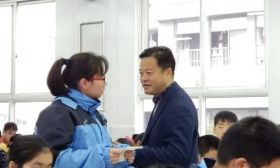 戎仁堂：12载挥洒援青爱 千朵“格桑”映日红 | 2023江苏教师年度人物