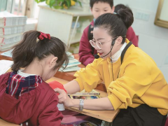 倾情育人 润物无声——来自镇江市庆祝第39个教师节报告会的故事