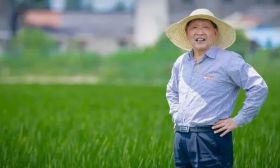 媒体聚焦教师节丨2023全国“最美教师”张洪程：守护大国“粮袋子”