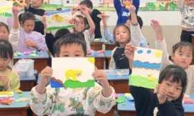 中山路小学大禹山校区开展狗狗知识大课堂
