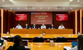 省教育厅召开“贯彻党的二十大·教育在行动 之江苏加快推进本科高校新文科建设”新闻发布会