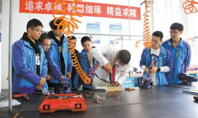 小学院大学校何以独树一帜 ——江苏构建五年贯通“一体化”人才培养体系的实践探索
