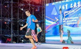 南工大新生齐上“第一堂体育课”，享受运动的快乐