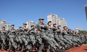 网民建议高校取消由学生带军训，湖南教育厅：难以做到全部由现役教官承训