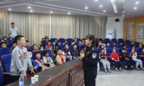 小学生听了反诈课，当堂收到效果 金山派出所织网反诈进校园