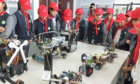大手拉小手 研学助成长——西麓小学学生赴京江学院研学