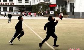 多地强调：确保中小学生课间活动时间！