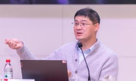 “网红教授”罗翔5天走访多所高校，并受聘中南大学兼职教授