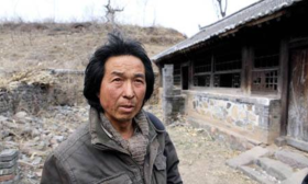 北大硕士两次考博失败，携妻隐居深山11年，拒绝富豪同学的帮助