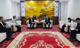 美国威斯康辛州南区教育局一行到访江苏