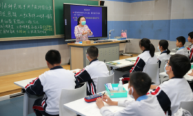 趣味实验、跨学科教学，中考改革后北京东城学校课堂“上新”