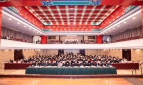 首届“教育智库·扬子江研讨会”在南京举行