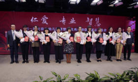 北京130名幼儿园教师首获紫禁杯，学前教师表彰体系将逐渐完善
