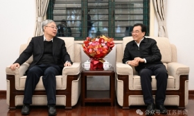 信长星看望慰问院士专家 关心关爱人才 用心用情服务 为江苏现代化建设凝聚更多智慧力量