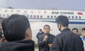 北京24所高职院校联办自主招生现场咨询会，为考生和家长答疑