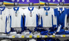 好校服啥样？这款出圈的校服提供了一种答案