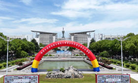 南师大2024年招生总量再增300人！记者探访综评面试现场，“村超”、新质生产力等入考题