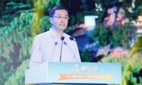 山东外事职业大学志愿者助力2024届济南市大学生毕业典礼活动