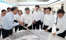教育部副部长吴岩来江苏调研