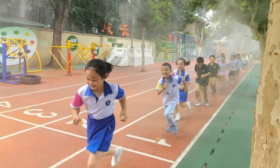 体育锻炼、趣味游戏……北京多所小学开启暑期托管服务