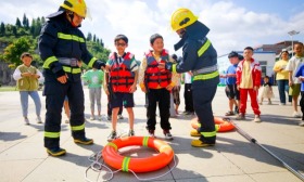 贵州黔西：防溺水安全进暑托班