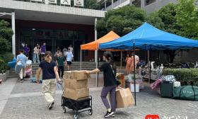 南大23级本科生开启南京苏州“双城生活”，3900名“05后”迎来校区搬迁“自立大考”