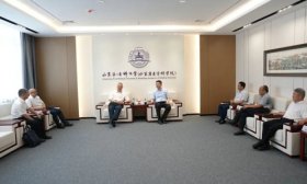 康复大学校长董尔丹院士到山一大考察交流