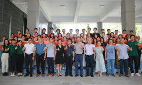 为58名优秀学子发录取通知书！南京师范大学连续三年走进中华中学